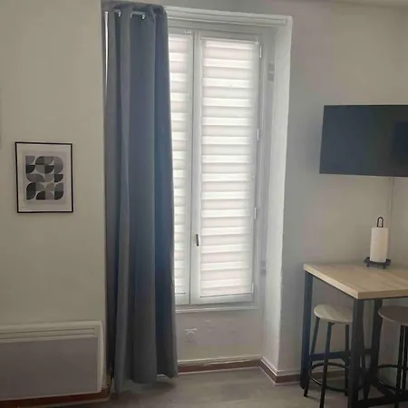 Eiffel Tour Cosy Farniente باريس